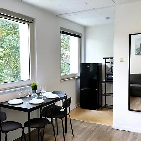 Schoenes Studioapartment Uni Naehe, Wlan, 4 Gaeste Essen Exterior photo