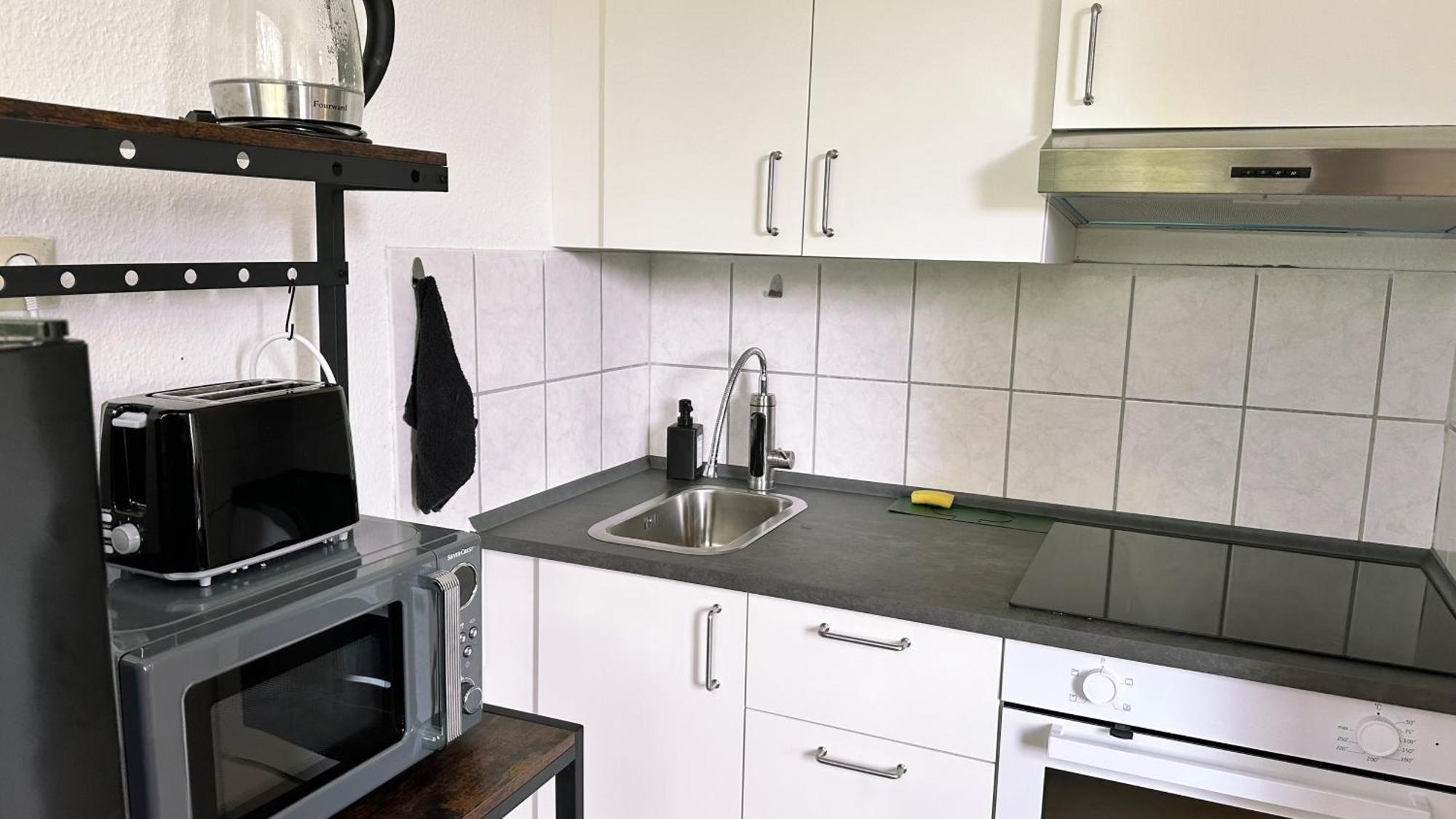 Apartment Schoenes Studioapartment Uni Naehe, Wlan, 4 Gaeste Essen